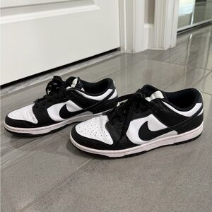Nike Black and White Sneakers